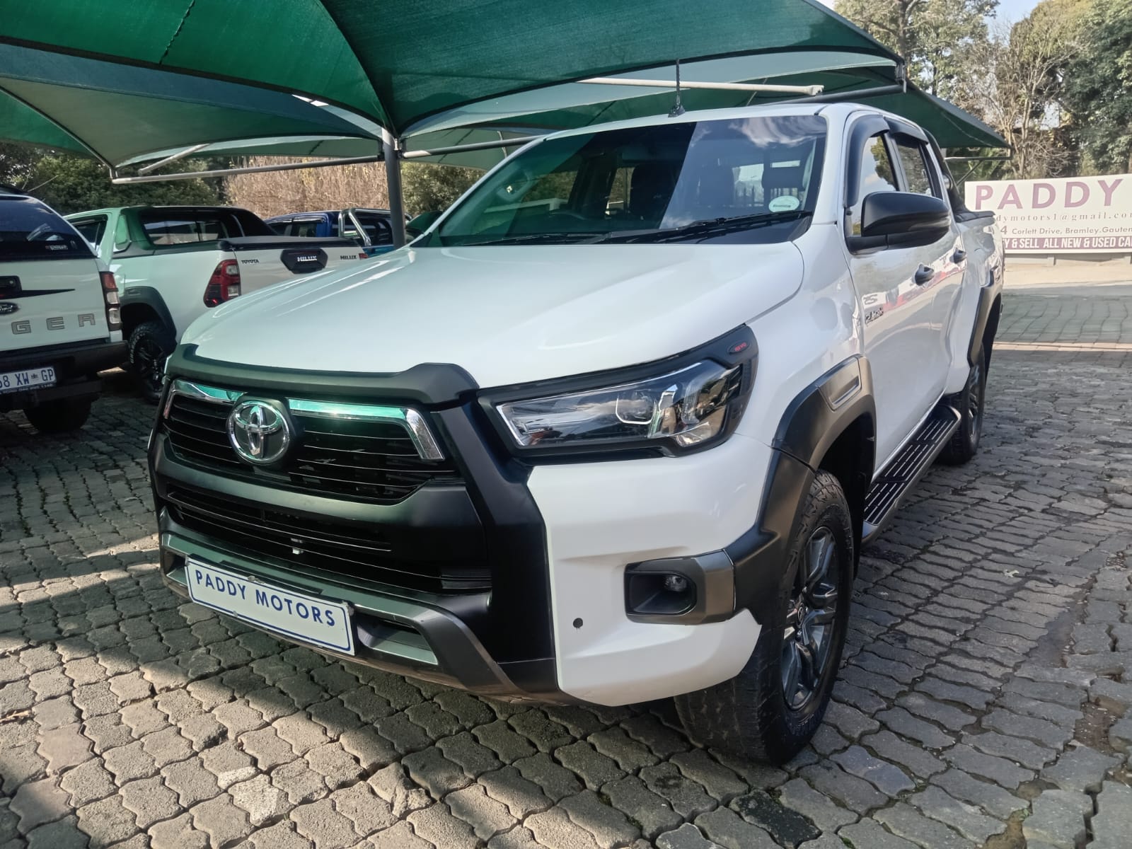 2023 TOYOTA HILUX