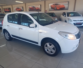 2010 RENAULT SANDERO 1.6i